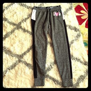 No Boudaries joggers